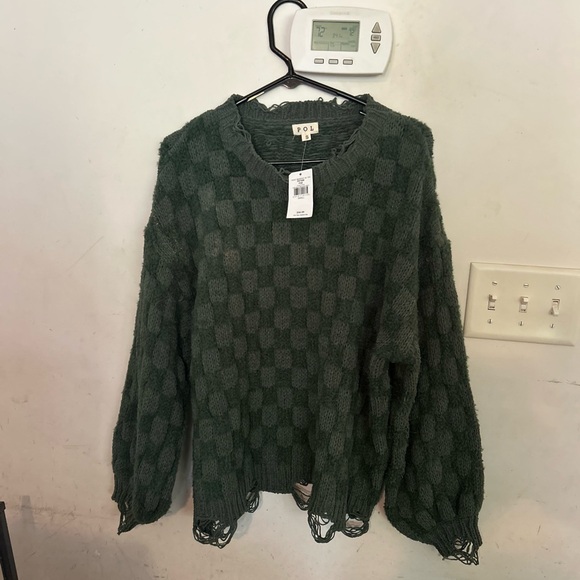 Buckle Green Crew Neck Sweater Plush Knit - Picture 5 of 7